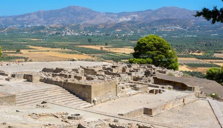 Visit the Minoan Palace of Phaistos