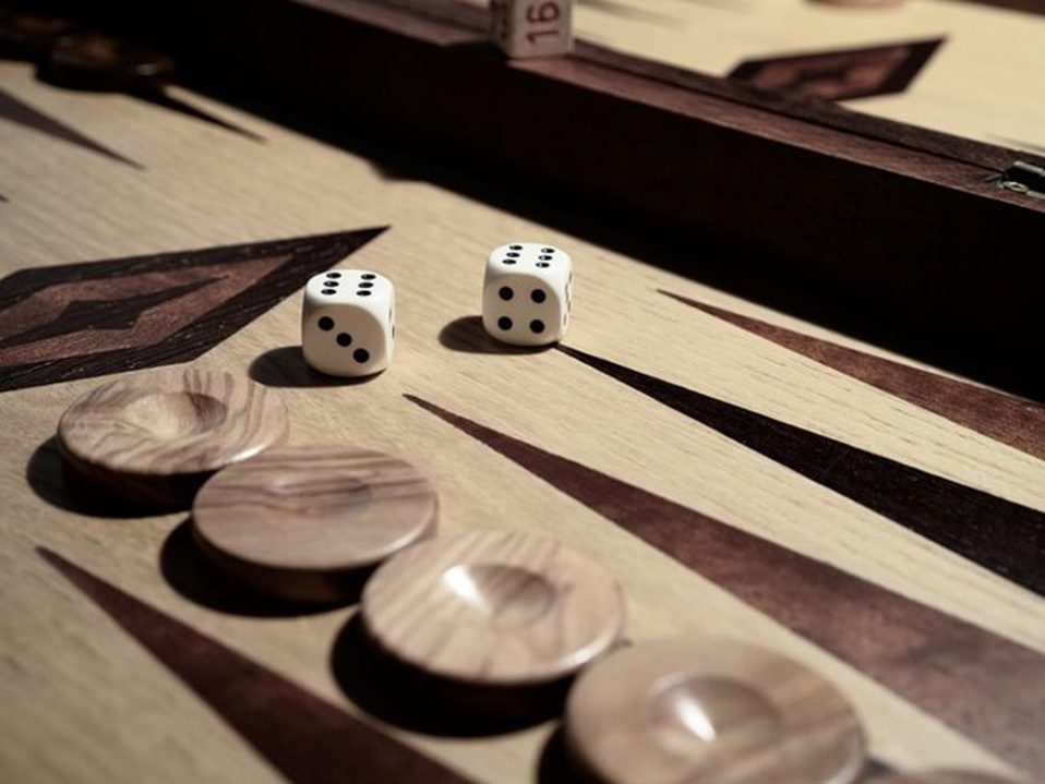 Tavli – the great Greek board game